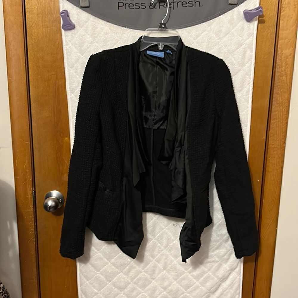Simply Vera wang blazer with silk collar and detail
